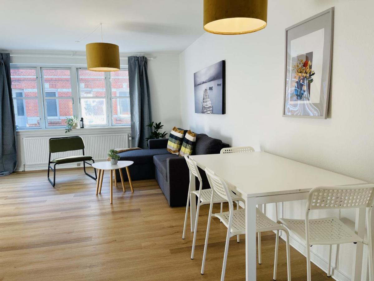 Aday - Central Terrace Apartment In Hjorring Exterior photo